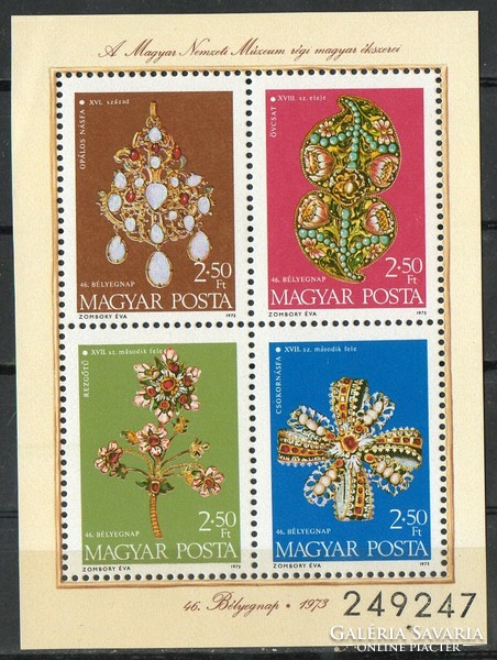 A - 040 Hungarian blocks, small strips: 1973 stamp day 46.