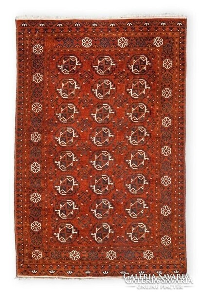 Türkmén "Yomud" szőnyeg  20. sz. eleje, szenné csomózással, két kisebb kopással, 220*136 cm  Budapes