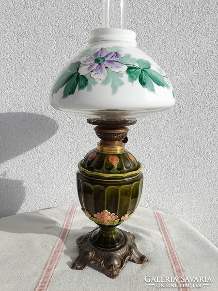 Art Nouveau majolica table kerosene lamp, with a hand-painted reading shade