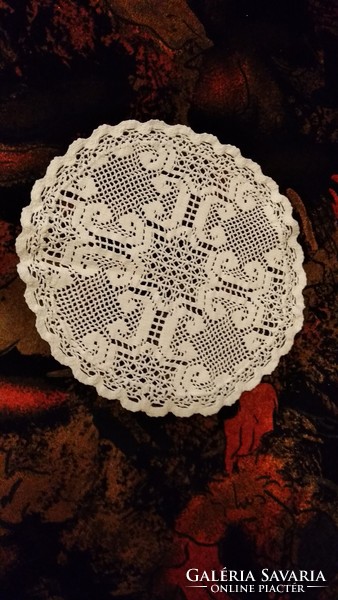 Crochet display tablecloth