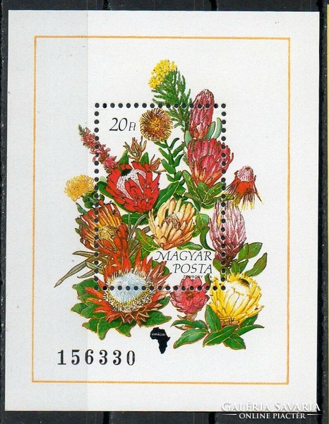 A - 045 Hungarian blocks, small strips: 1990 African flowers