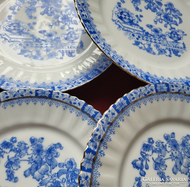 4db Bavaria China Blau és 2db Askania német porcelán kistányér süteményes tányér arany széllel