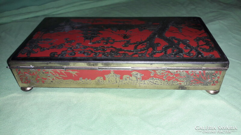 Retro oriental landscape pattern painted copper-clad divided cigar box 26 x 13 x 5 cm as shown in pictures