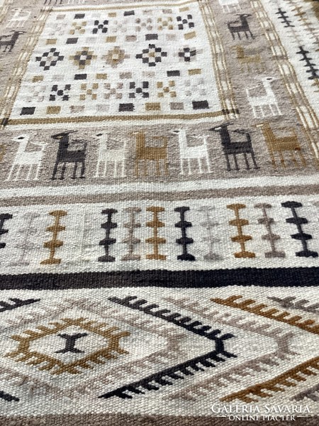 Hand-knotted wool mask pattern carpet 123x250 cm.