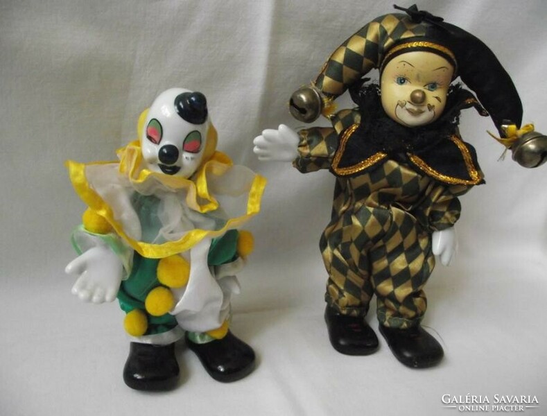2 clown dolls with porcelain head, hands and feet (with rattle cap)