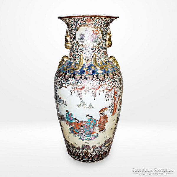 Large hand-painted Chinese floor vase