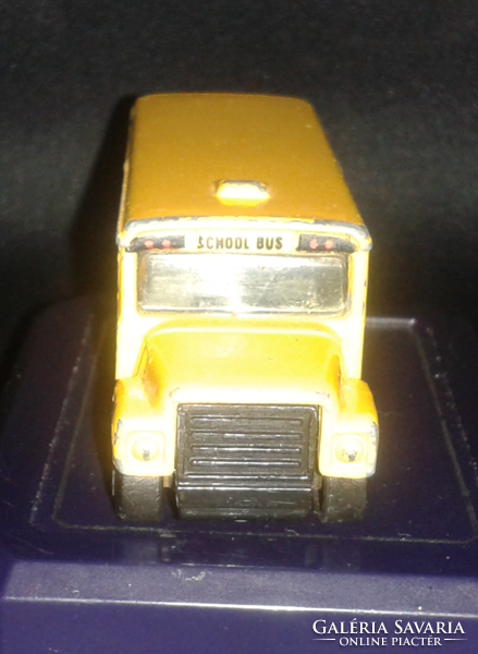 1985 Matchbox District 2 School Bus