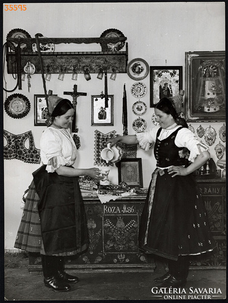 Larger size, photo art work by István Szendrő. Women in Galgahévíz (Pest county) folk costume,