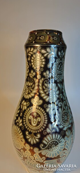 Zsolnay Váza Millenium dekorral