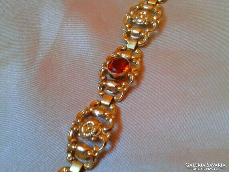 Antique silver bracelet with 3 citrine stones. Gold-plated silver.