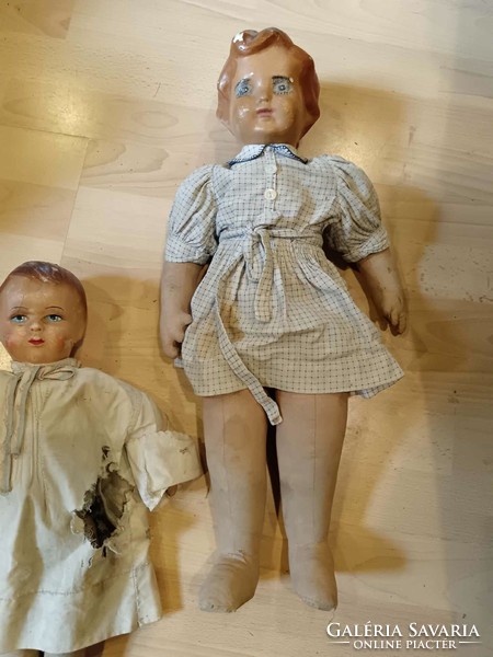 Dolls, papier-mâché head toys from the 1930s, textile body, wooden bed, bedding, complete set