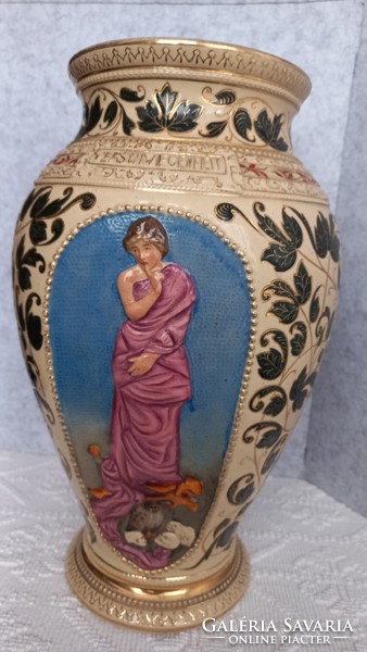Beautiful majolica antique vase, 34 x 22 cm, 2918 gr., diameter of the spout: 14.7 cm