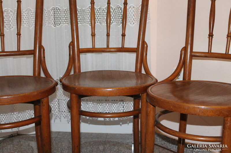Thonet-style mundus chairs - 3 pcs