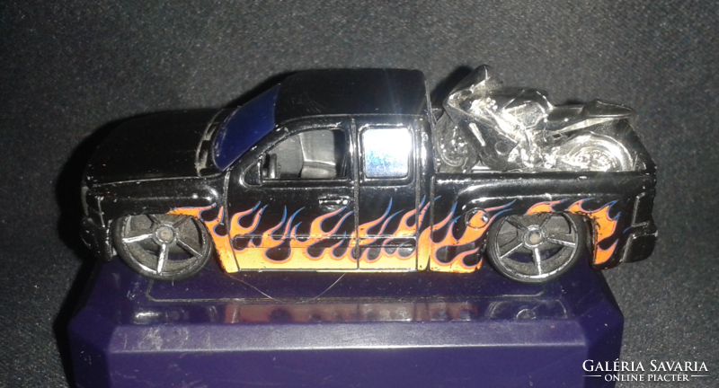 Hot wheels chevy silverado