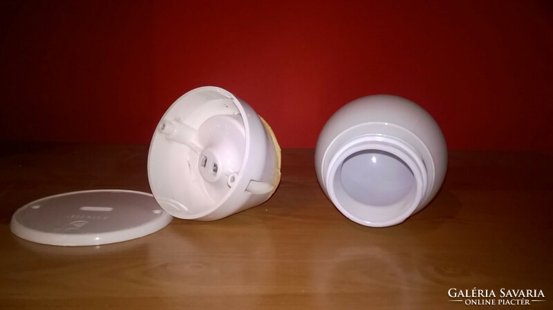 Retro, small milk glass vinyl wall lamp from the 60s and 70s.