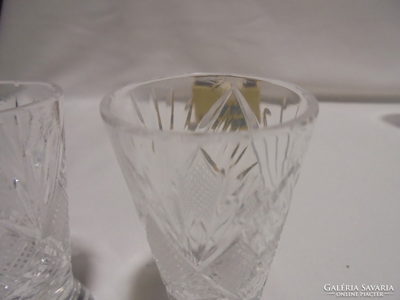 Metszett üveg röviditalos pohár - öt darab együtt