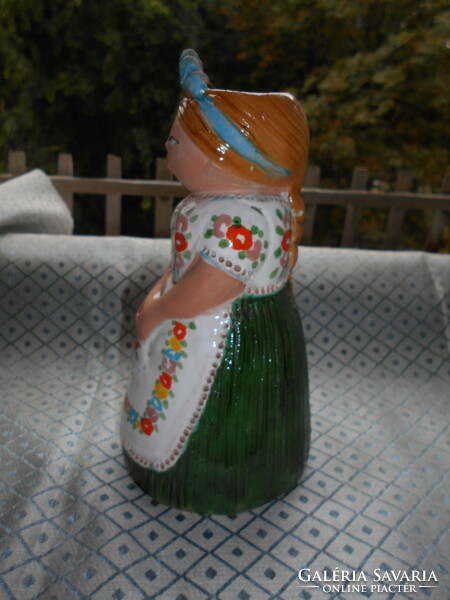 KERÁMIA figurás váza-Sárközi népviseletben  lányka