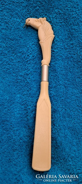 Clothes brush with horse handle (m4414)