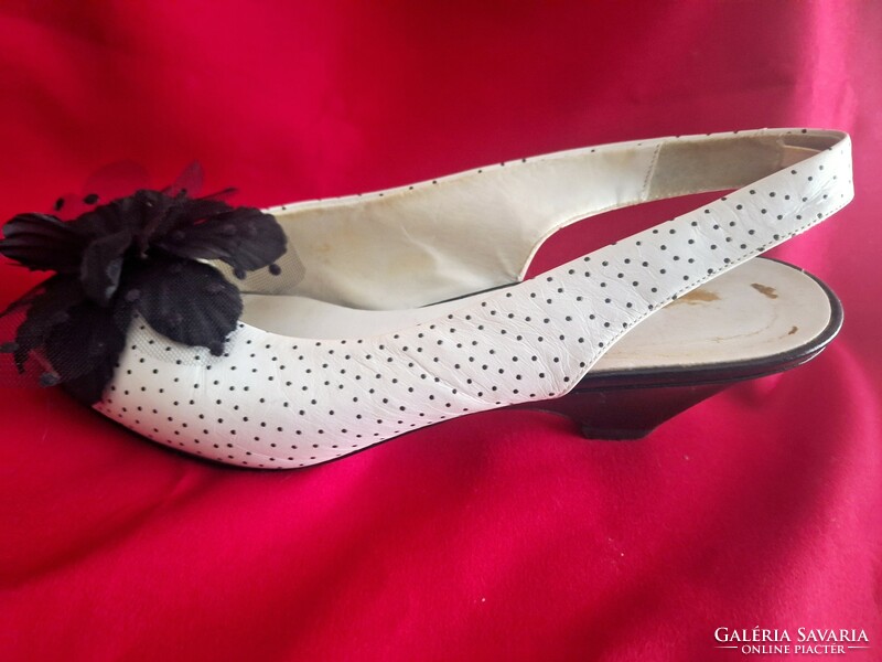 Vintage olasz női cipő, fehér- fekete
