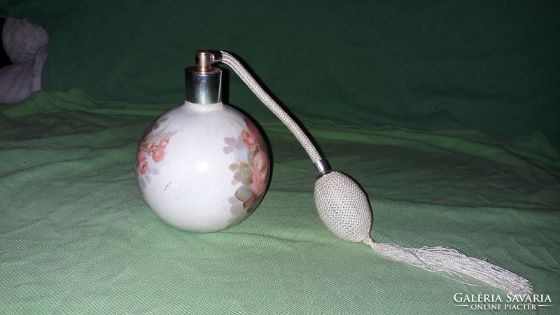 Old porcelain pump perfume dispenser 12 x 8 cm according to the pictures