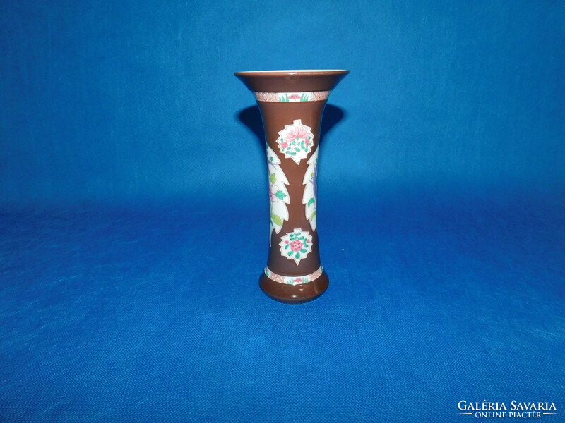 Mohong vase from Herend
