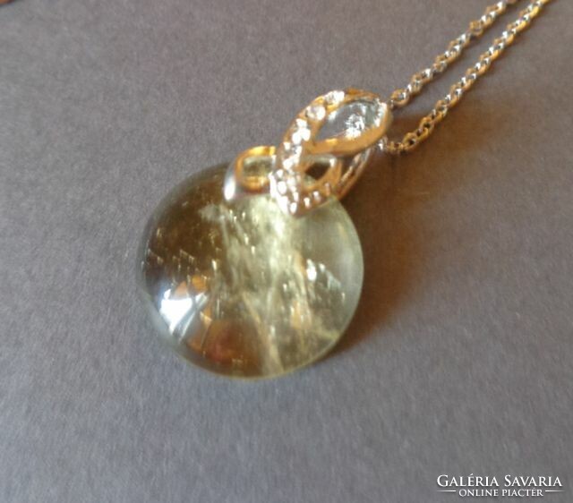 Lemon quartz small round pendant and chain