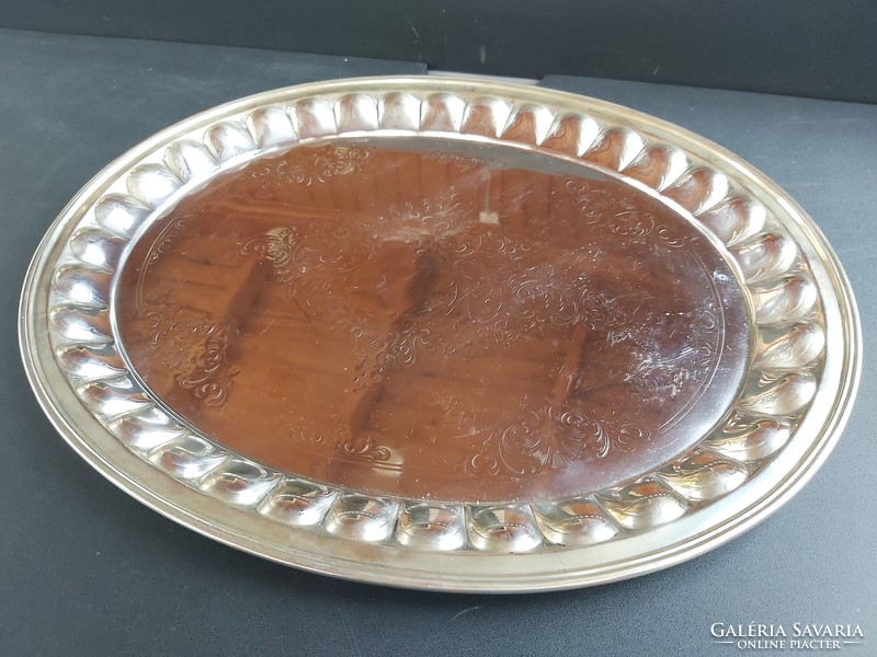 Silver oval tray, 981g - with engraved historicizing decoration