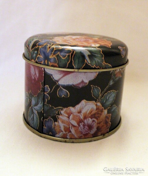 Nice little metal box with flowers