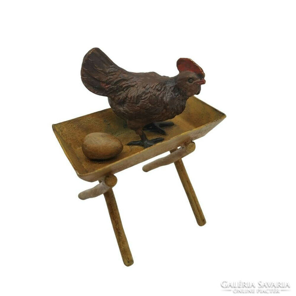 Viennese bronze hen with eggs m748