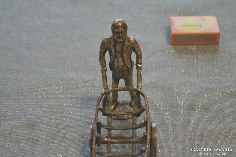 Silver-plated detailed handcart worker small sculpture/miniature