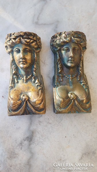 Pair of bronze statues, wall decoration, furniture in veret empire style
