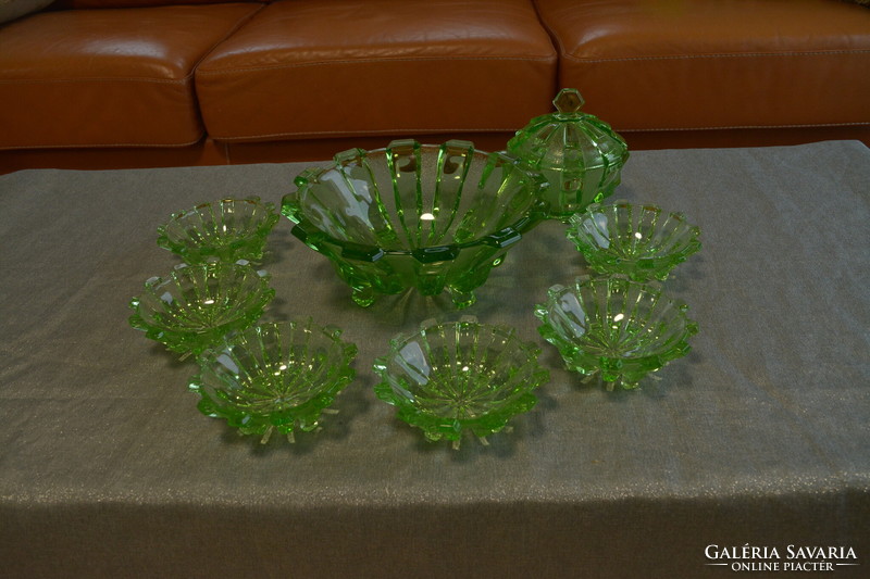 Art deco uranium glass bowl set