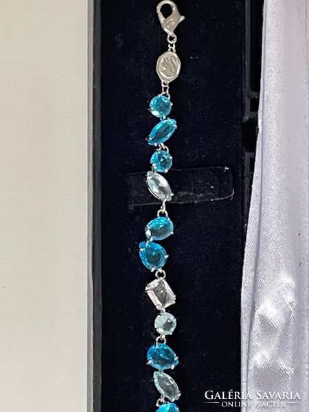 Swarovski bracelet with beautiful blue crystals