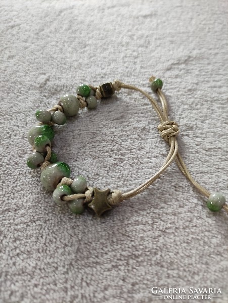 Ceramic pearl bracelet (green)