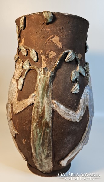 A special, rare vase by Mária H. Rahmer
