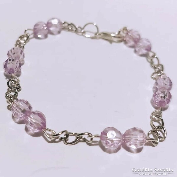 Women's bracelet made of pale purple polished beads