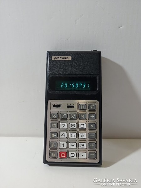 Retro calculator with vfd display