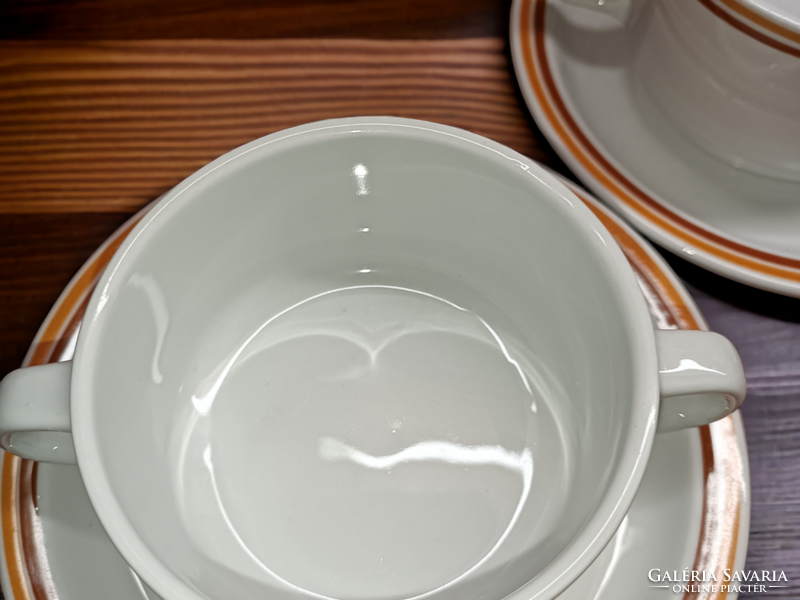 Alföldi porcelán leveses csésze aljjal