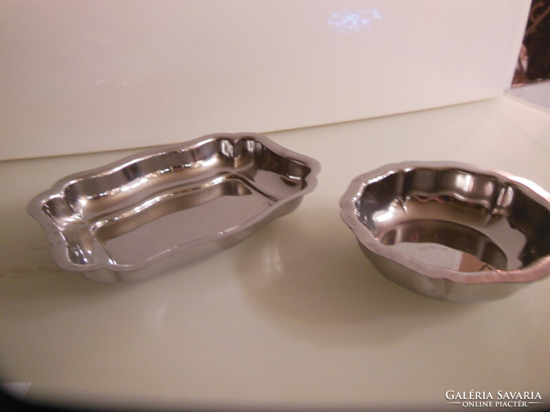 Bowl - 2 pieces! - Stainless steel - 17 x 13 x 3 cm - 12 x 3.5 cm - like new