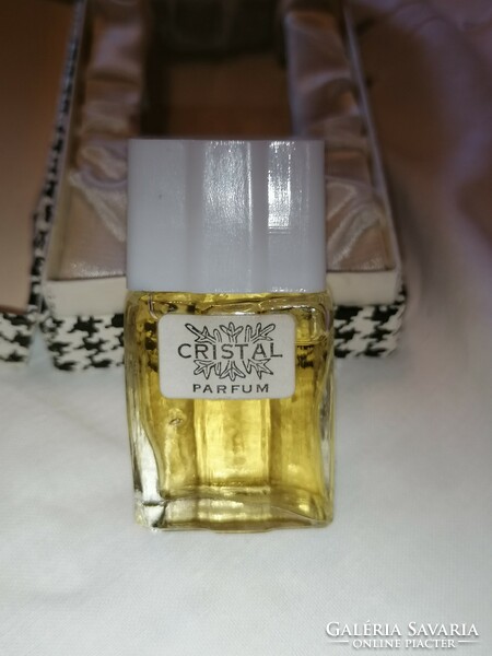 Vintage Cristal parfüm az ötvenes évekből, tyúkláb mintás selyemmel bélelt dobozában