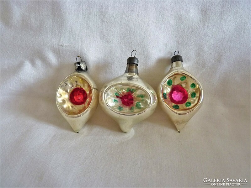 Old glass Christmas tree decorations! - 3 reflex onions!