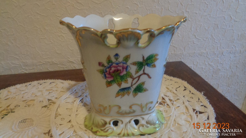 Herend oval vase, with Victorian decor, 12 cm,