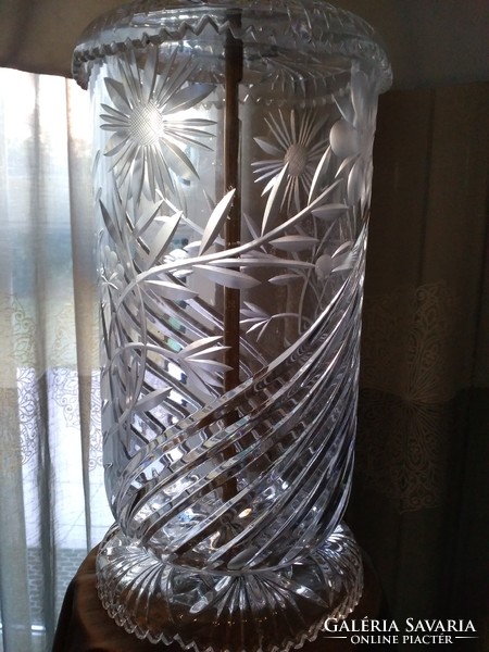 Fantastic lead crystal lamp rarity!