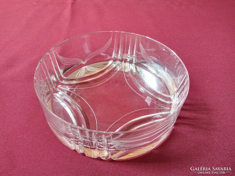 Glass serving bowls (3 products)