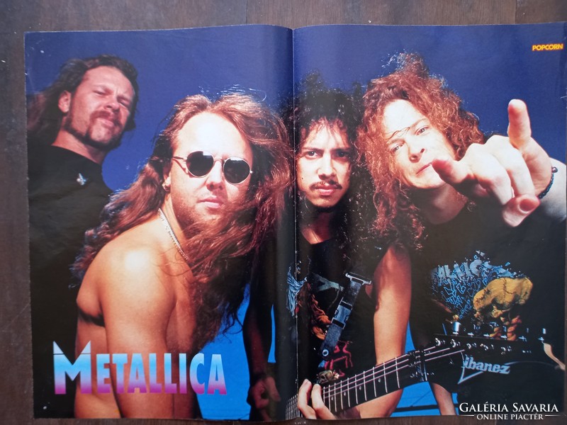 Eredeti Popcorn magazin kétoldalas poszter Winona Ryder / Metallica 29x41 cm