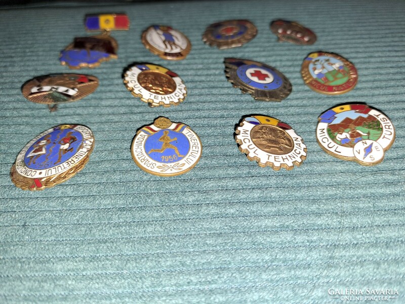 Romanian badges
