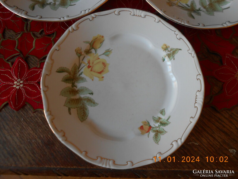 Zsolnay yellow rose pattern flat plate