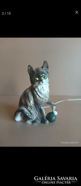 Vintage porcelain cat lamp with luminous eyes. Negotiable