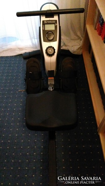 Exercise machine rowing bench with magnetic brake system, digital display with instructions