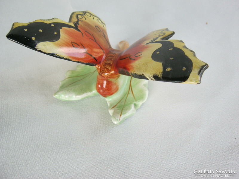 Bodrogkeresztúri kerámia lepke pillangó